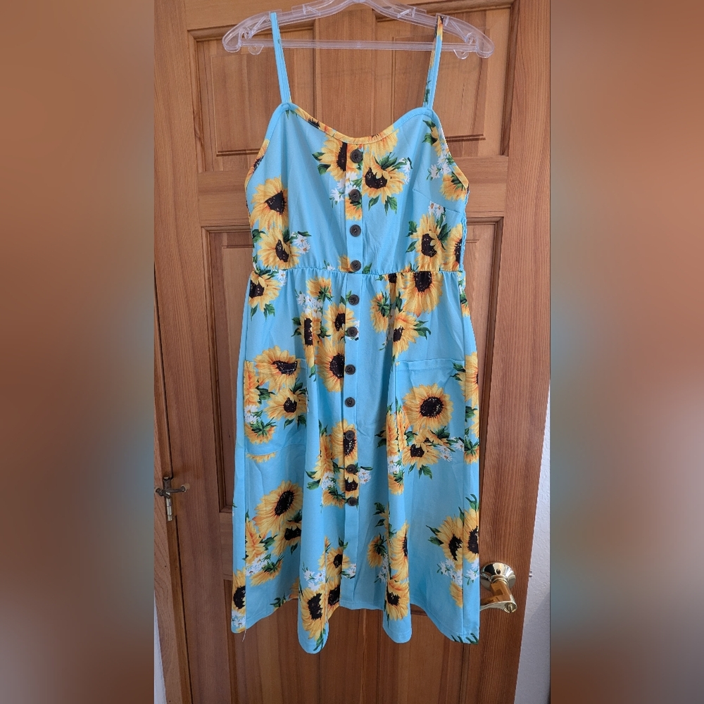 Spaghetti Strap Sunflower Print Buttoned Mini Dress L | ALGAE GREEN color